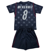 Camiseta Estados Unidos Weston McKennie #8 Segunda Equipación Replica Mundial 2026 para niños mangas cortas (+ Pantalones cortos)